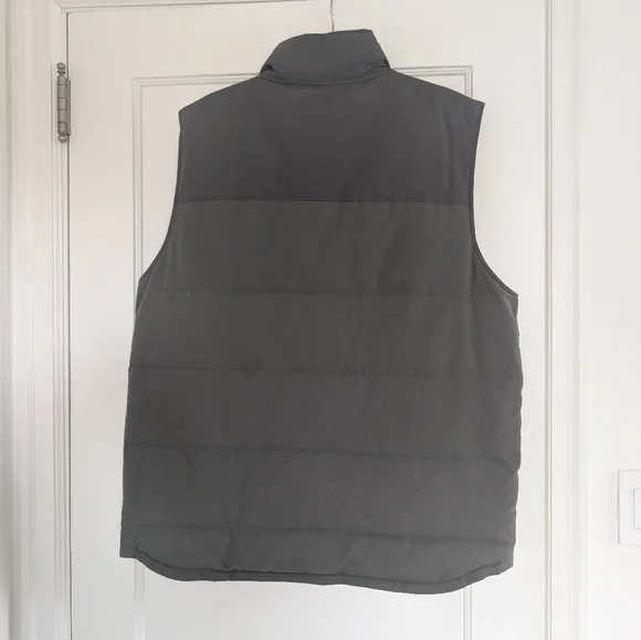 Men's Patagonia Reversible Navy Quilted Puffer Vest - Picture 4 of 6